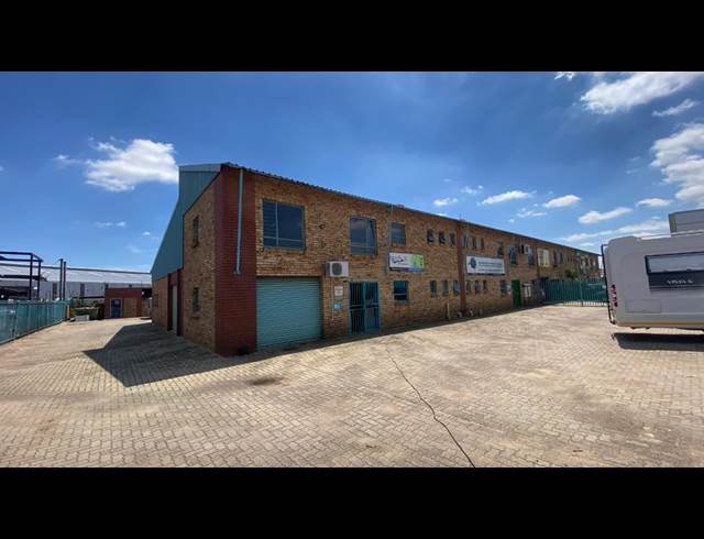 320M² WAREHOUSE TO LET IN HENNOPSPARK