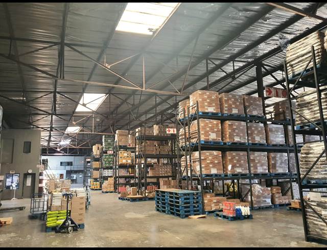 2,100M² WAREHOUSE TO LET IN CITY DEEP
