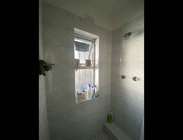 2 bed property to rent in SCHOTSCHE KLOOF