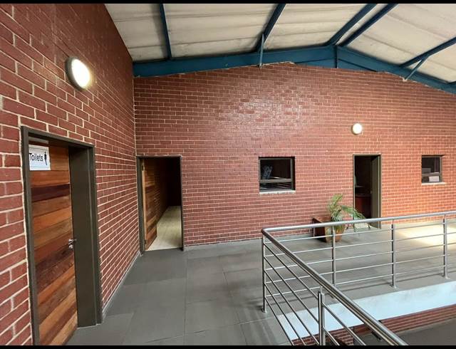 25M² OFFICE TO LET IN ORMONDE