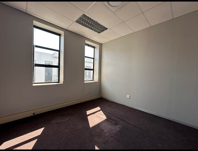 132.20M² OFFICE TO LET IN HIGHVELD TECHNOPARK