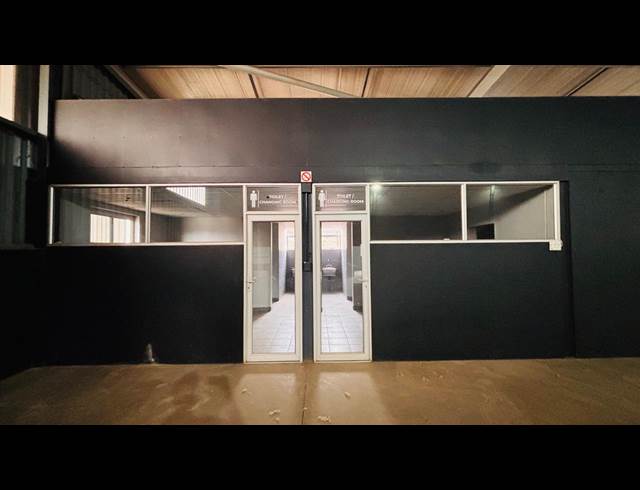 2,442M² WAREHOUSE TO LET IN DUNCANVILLE
