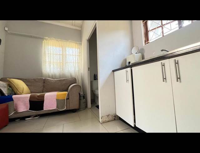 1 BEDROOM PROPERTY TO RENT IN ATHOLL HEIGHTS