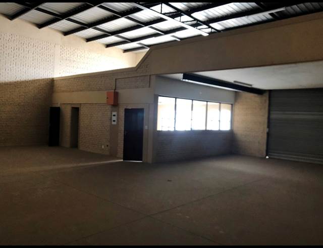 399M² OFFICE TO LET IN POMONA AH