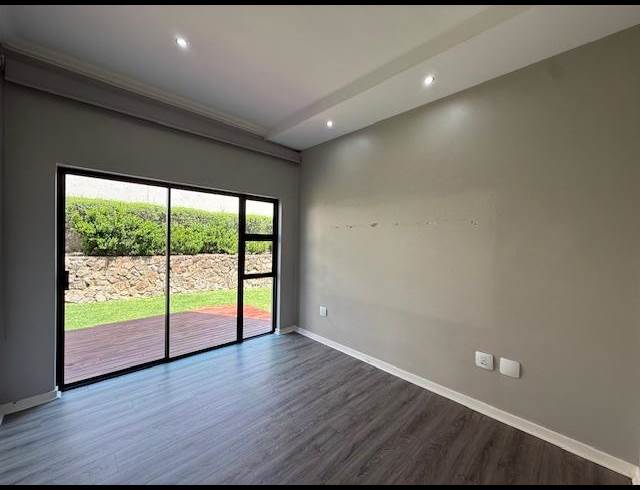 2 BEDROOM PROPERTY TO RENT IN BRYANSTON
