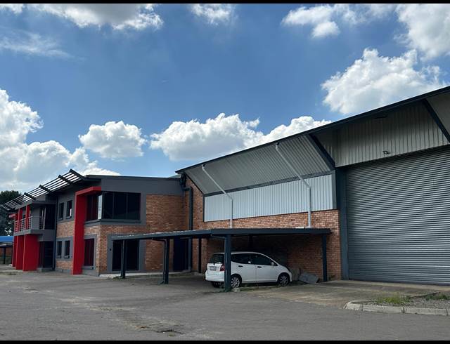 3,000M² WAREHOUSE TO LET IN VULCANIA