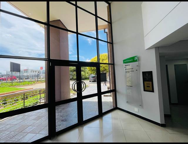 494M² OFFICE TO LET IN RANDJESPARK
