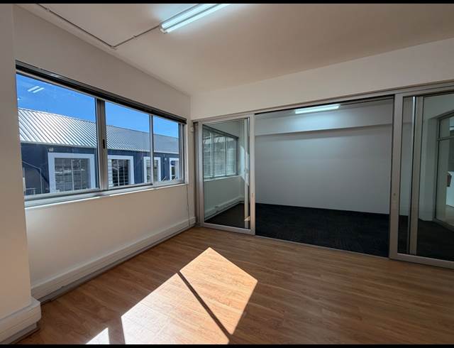 438M² OFFICE TO LET IN GREEN POINT