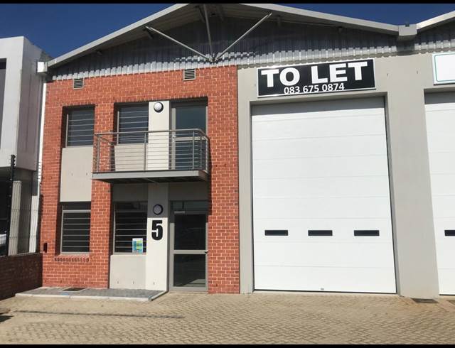 262M² WAREHOUSE TO LET IN STIKLAND INDUSTRIAL