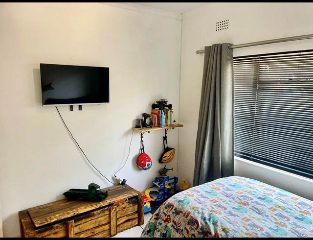 3 bed property to rent in NORKEM PARK