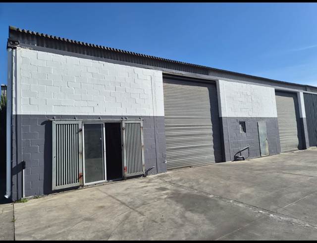 255M² WAREHOUSE TO LET IN BLACKHEATH INDUSTRIAL