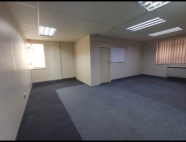 OFFICE PROPERTY TO RENT IN GLENHAZEL