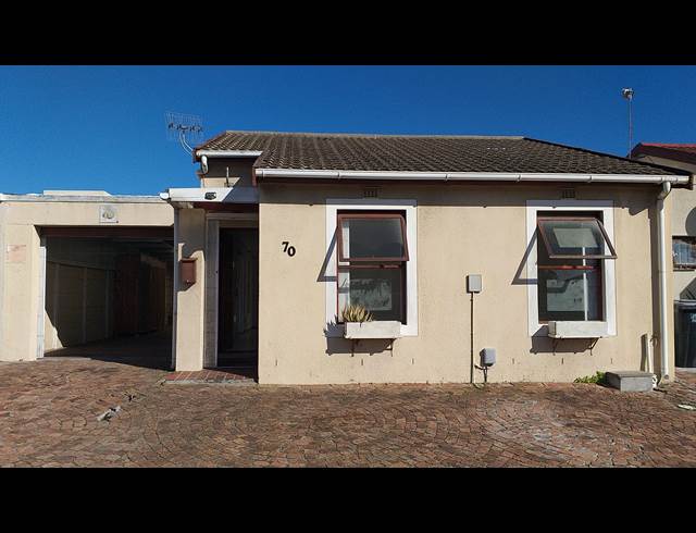 2 bed property to rent in KENILWORTH