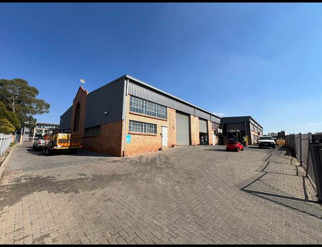 306M² WAREHOUSE TO LET IN HENNOPSPARK