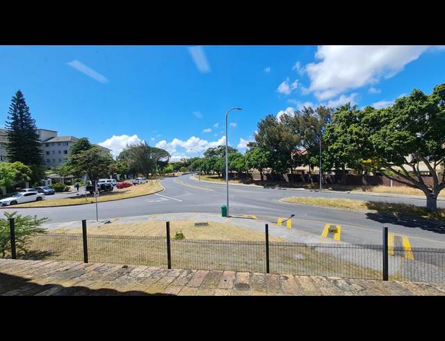 105M² OFFICE TO LET IN PINELANDS