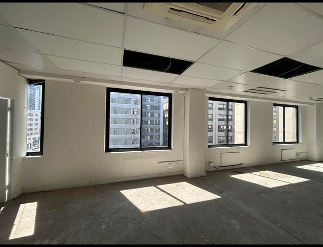 695M² BUILDING TO LET IN CAPE TOWN CITY CENTRE