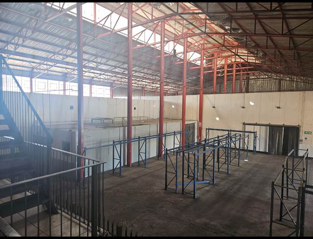 3,200M² WAREHOUSE TO LET IN CITY DEEP