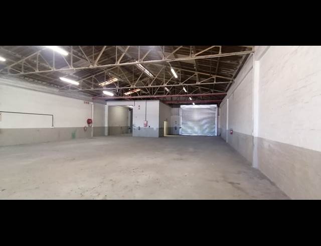 539M² WAREHOUSE TO LET IN BELLVILLE SOUTH