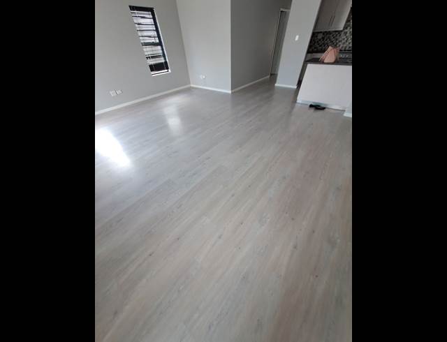 2 bed property to rent in REUNION PARK