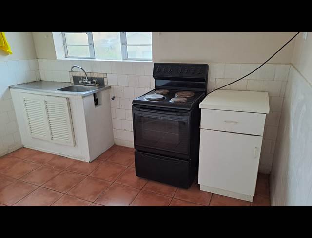 2 bed property to rent in OCEAN VIEW