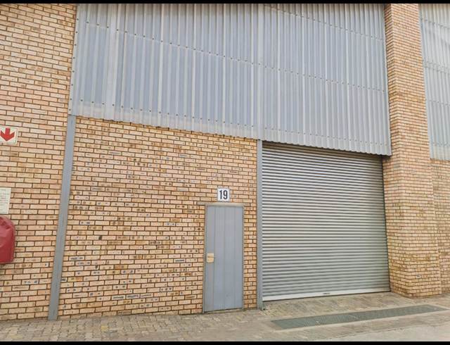 284M² WAREHOUSE RENTED IN WADEVILLE