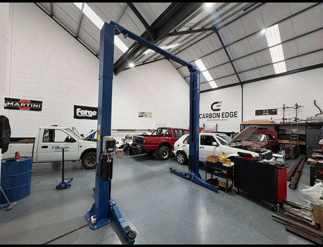 274M² WAREHOUSE TO LET IN FIRGROVE