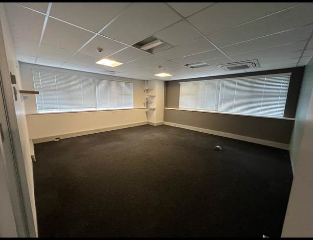 829.44M² OFFICE TO LET IN WESTVILLE
