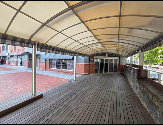 176M² RETAIL TO LET IN GREEN POINT