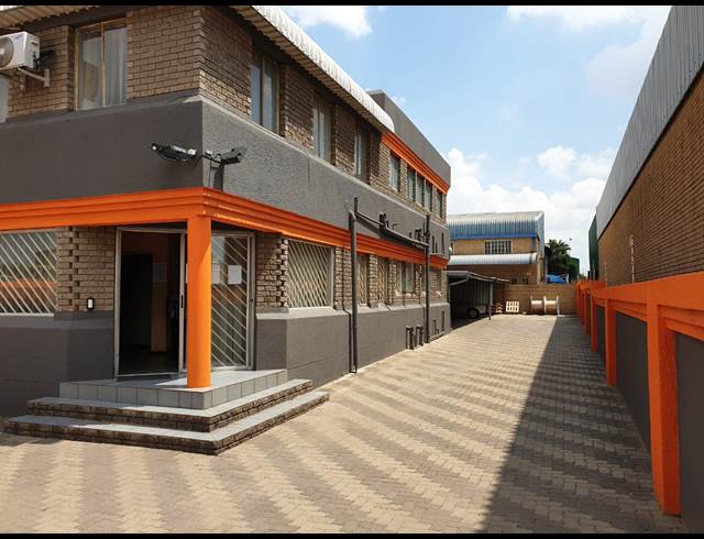 564M² WAREHOUSE TO LET IN WADEVILLE