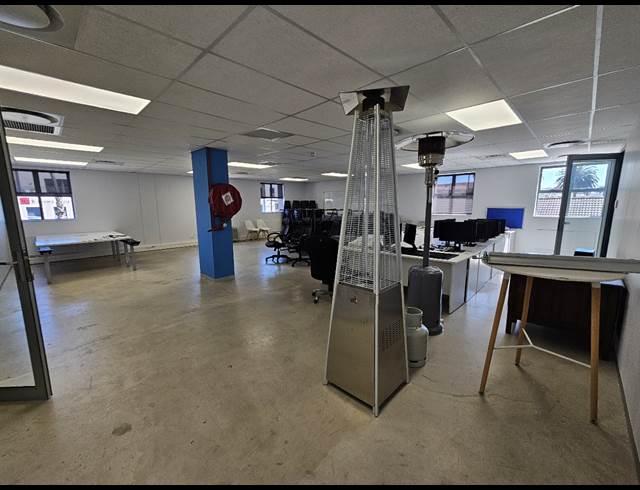 1,083M² OFFICE TO LET IN CENTURY CITY
