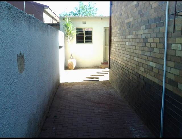1 bed property to rent in TURFFONTEIN