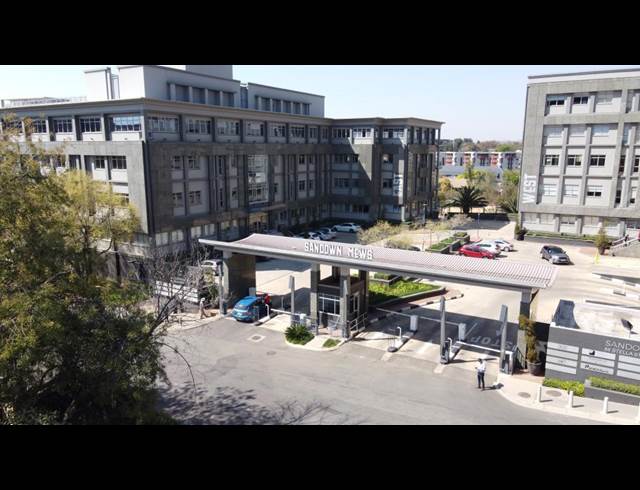 2,000M² OFFICE TO LET IN SANDOWN