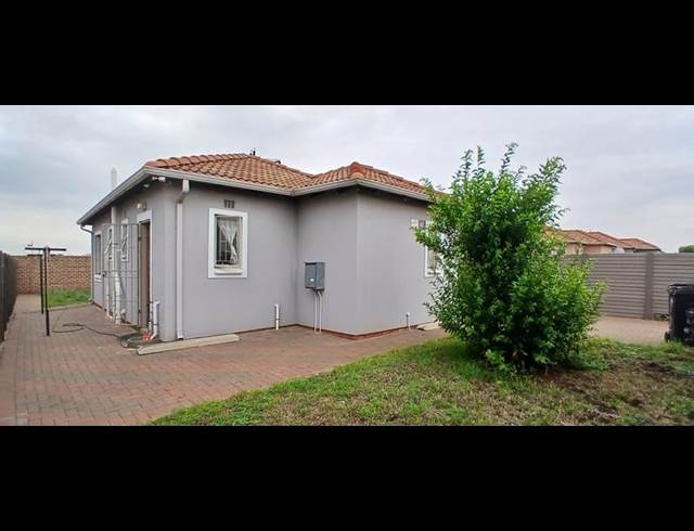 3 BEDROOM PROPERTY TO RENT IN SKY CITY