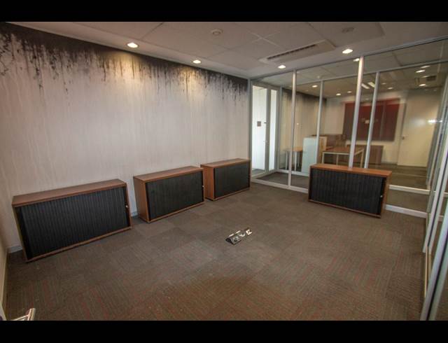 1,388M² OFFICE TO LET IN SANDTON CENTRAL