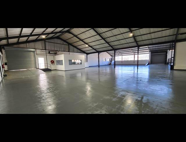 1,522M² WAREHOUSE TO LET IN BEACONVALE