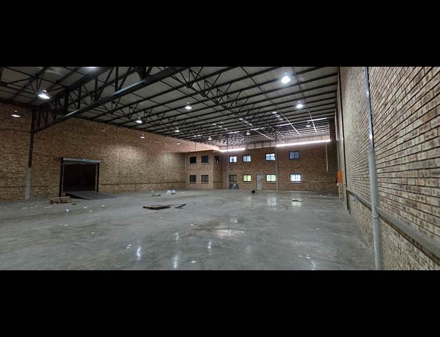 1,545M² WAREHOUSE TO LET IN LANSERIA