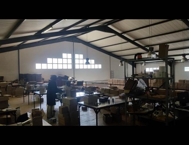 840M² WAREHOUSE TO LET IN WESTLAKE