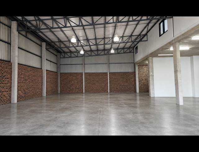 450M² WAREHOUSE TO LET IN RIVERSIDE PARK