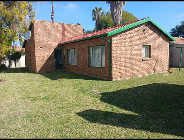 2 BEDROOM PROPERTY TO RENT IN THERESA PARK