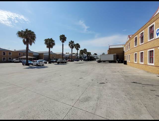 745M² WAREHOUSE TO LET IN KILLARNEY GARDENS
