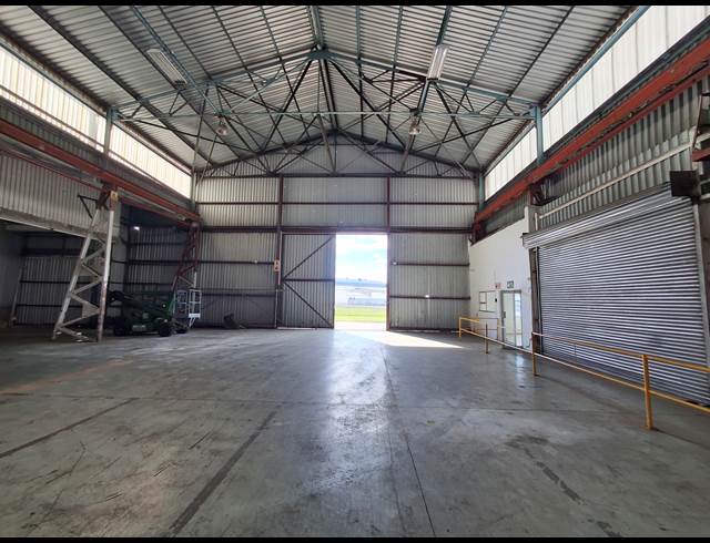 2,563M² WAREHOUSE TO LET IN WOODBROOK