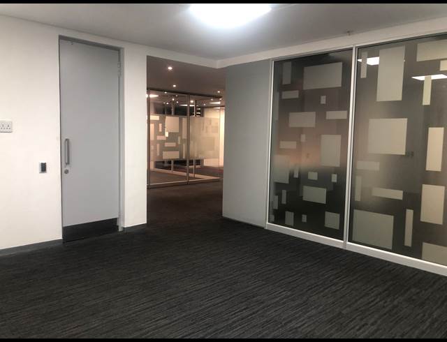 1,288M² OFFICE TO LET IN ILLOVO