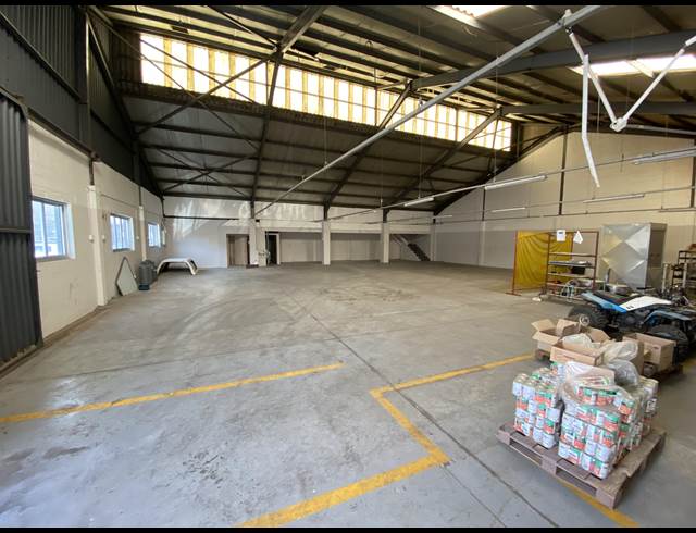 496M² WAREHOUSE TO LET IN MAITLAND