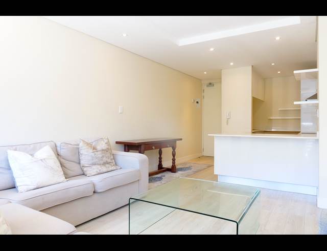 2 BEDROOM APARTMENT RENTED IN CLAREMONT UPPER