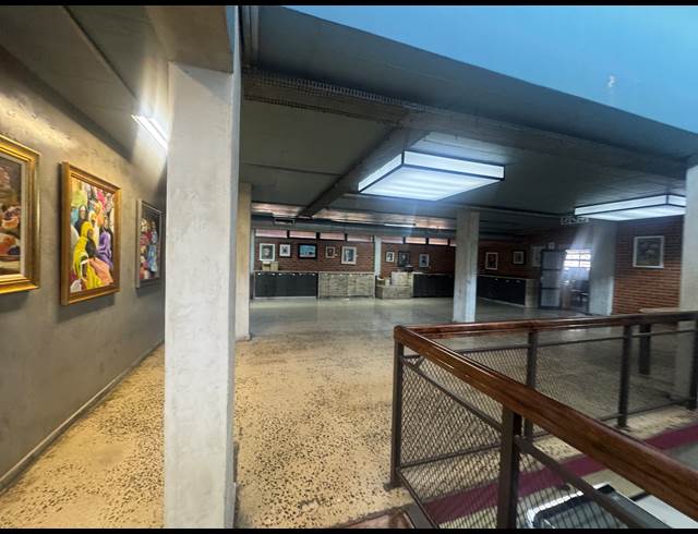 700M² SHOWROOM TO LET IN WYNBERG