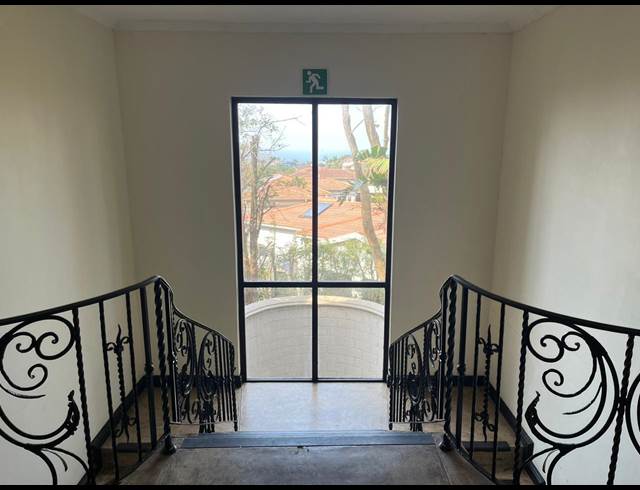 49M² OFFICE TO LET IN BALLITO CENTRAL