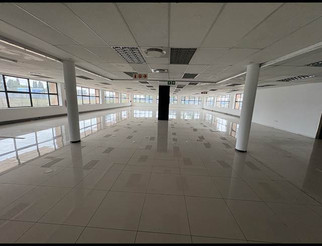 6,560M² WAREHOUSE TO LET IN HUGHES