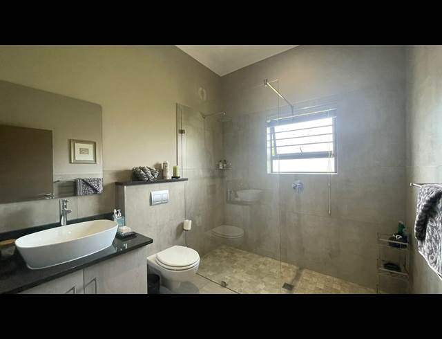 2 BEDROOM HOUSE TO LET IN BATELEUR ESTATE