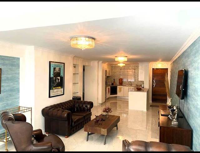 2 BEDROOM PROPERTY TO RENT IN HYDE PARK