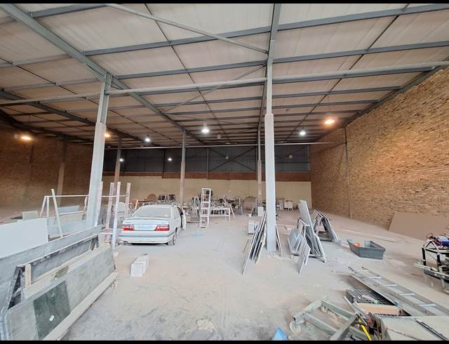 960M² FACTORY TO LET IN KYA SANDS